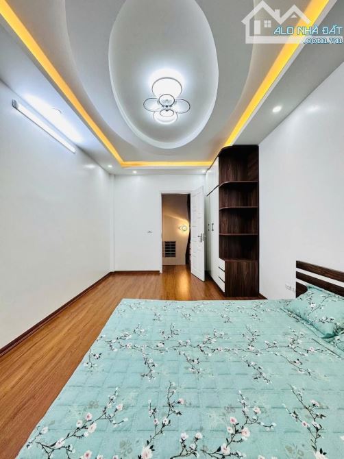 Bán Nhà Lai Xá - Kim Chung - Hoài Đức Ô tô tránh 50m, 5tầng xây mới 38m giá 4.x tỷ - 2