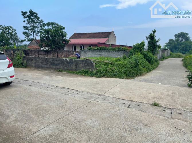 Do ko có nhu cầu sử dụng em bán đất xã Hoàng Văn Thụ, Chương Mỹ, Hà Nội    •   Diện tích: - 2