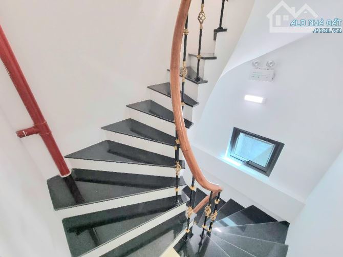 100M² MP VƯƠNG THỪA VŨ - MT 6M, SỔ NỞ HẬU - TÒA VP 9 TẦNG - VỈA HÈ RỘNG, KINH DOANH - 2