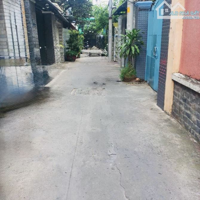 NHÀ HẺM XE HƠI ĐỖ CỬA - 3 TẦNG  – 3 PN -  NHỈNH 5 TỶ - KHU SẦM UẤT ÂU DƯƠNG LÂN P2 - Q8 - 2