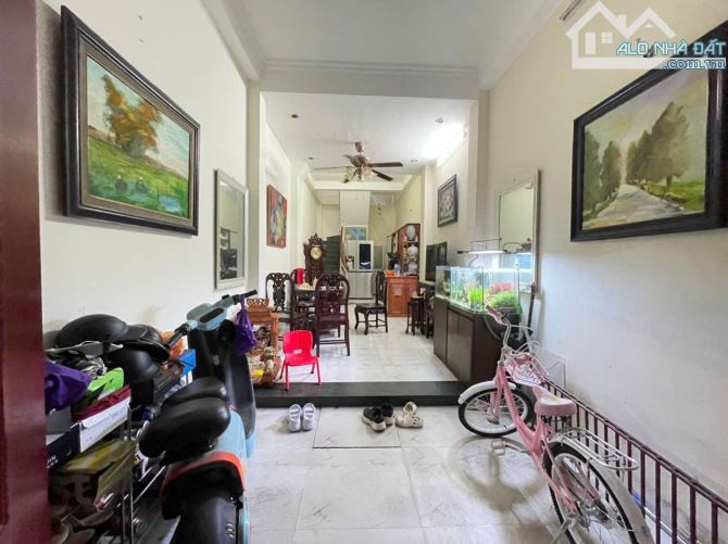 BÁN NHÀ PHỐ QUAN NHÂN – NGÕ THÔNG – 3 GÁC ĐỖ CỬA DT33m x 4tầng x MT3.1m GIÁ 8.25 TỶ - 2