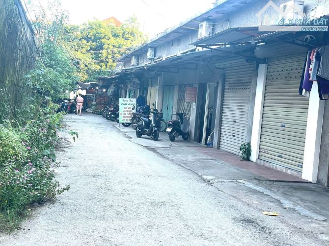 Bán 70m đất ngay chợ sở dầu siêu phẩm giá cực êm - 2