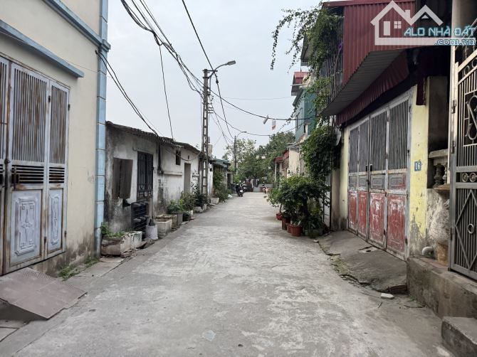 Chính chủ cần bán gấp mảnh đất thổ cư hai mặt thoáng tại trung tâm khu Viện Rau, Trâu Quỳ - 2