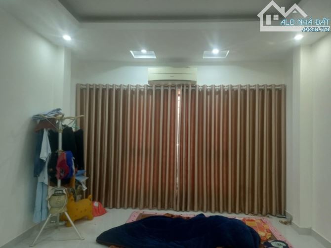NHÀ MỚI ĐẸP – MẶT TIỀN RỘNG – GẦN KĐT CIPUTRA – 30M RA Ô TÔ ĐỖ NGÀY ĐÊM giá 7.9 tỷ. - 2