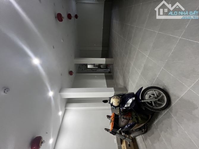 Bán Nhà Từ Liêm, tòa CCMN 12PNKK, 65m2, 6 tầng tháng máy, 2 mặt thoáng, giá 12,3 tỷ - 2