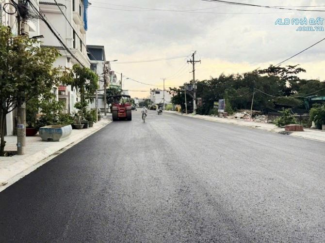 -Nhà Bè- Chính chủ Cần bán nhanh lô đất Nhà Phố Liền Kề Đường Huỳnh Thị Đồng Trung Tâm - 2