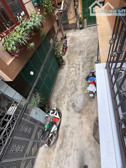 Tôi chính chủ bán nhà 5 tầng ngõ 381 nguyễn khang cầu giấy - 2