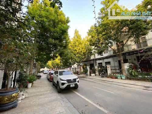 BÁN BIỆT THỰ NGUYỆT QUẾ VINHOMES RIVERSIDE - 39,6 Tỷ | 96m² | MT 6m | 5 Tầng + Thang Máy - 2