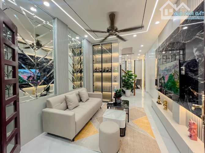 Nhà đẹp  ở  ngay. Chủ tặng  full nội thất  cho khách.khu dân trí  cao.giá cả hợp lý - 2