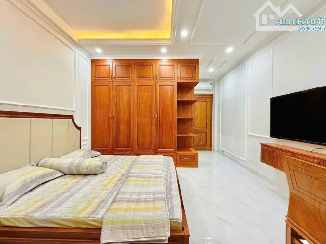 Bán Nhà Phố 5 Tầng, Ngang 5m Nguyễn Văn Khối, 63m2 Tặng NT Gần CV Nhỉnh 10 Tỷ TL. - 2