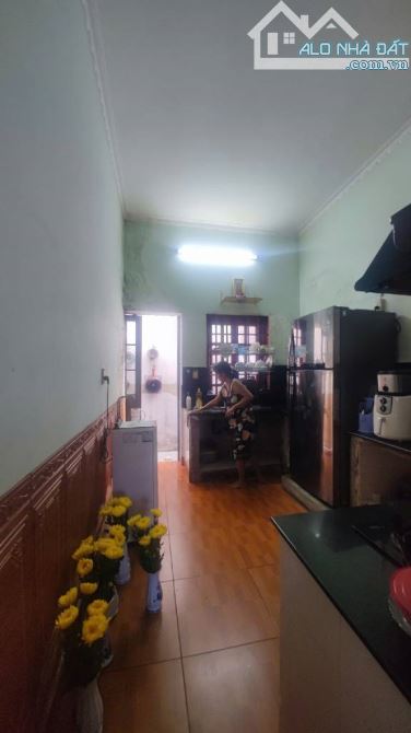 BIỆT THỰ SÂN VƯỜN - DT KHỦNG 165M²– NGAY CHỢ THỦ ĐỨC– ĐS 4, LINH TÂY, THỦ ĐỨC - CHỈ 7.2 TỶ - 2