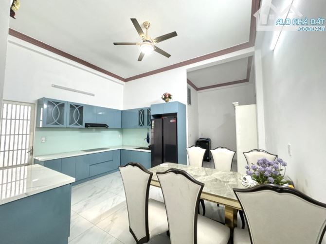 Bán biệt thự sân vườn Linh Đông 200m² – hẻm ô tô 5m – gần Vành đai 2 – giá chỉ 12.2 tỷ, - 2