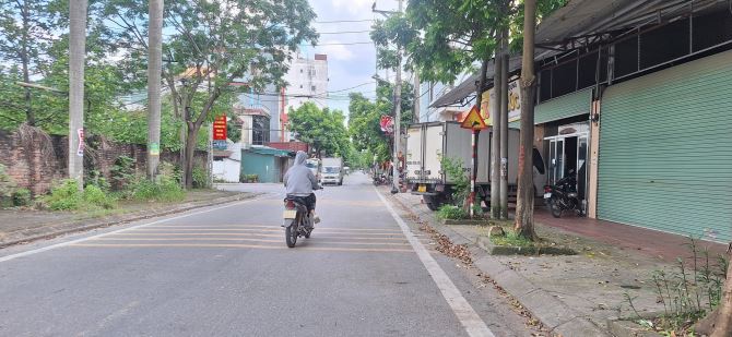🍀🍀VỊ TRÍ VÀNG - ĐẤT NỞ HẬU - Ô TÔ 7 CHỖ ĐỖ CỬA - SÁT THÀNH PHỐ THÔNG MINH- GẦN CẦU NHẬT - 2