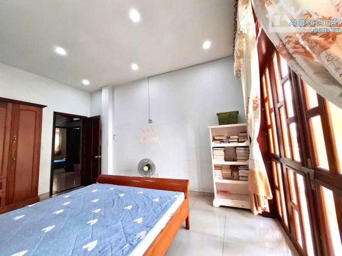 NHÀ HIẾM NGANG KHỦNG ( 7×14), Ô TÔ NGỦ TRONG NHÀ, SỔ A4 HOÀN CÔNG ĐỦ. - 2