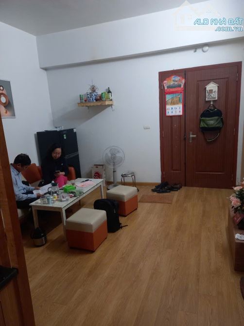 bán nhà 4 tầng ô tô chạy  xung quanh nhà - 2