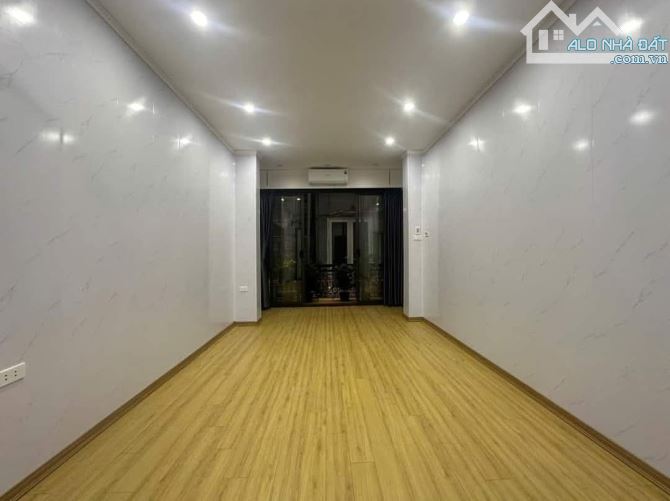 BÁN NHÀ KHÂM THIÊN TRUNG TÂM ĐỐNG ĐA   - NHÀ MỚI  GẦN PHỐ - NGÕ THÔNG. 30M/5,6 TỶ - 2