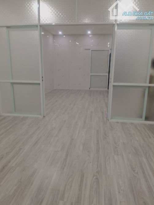 🏠 BÁN NHANH NHÀ GÁC LỬNG ĐÚC KIÊN CỐ – DỌN VÀO Ở NGAY – KIỆT 3,5M ÔNG ÍCH ĐƯỜNG - 2