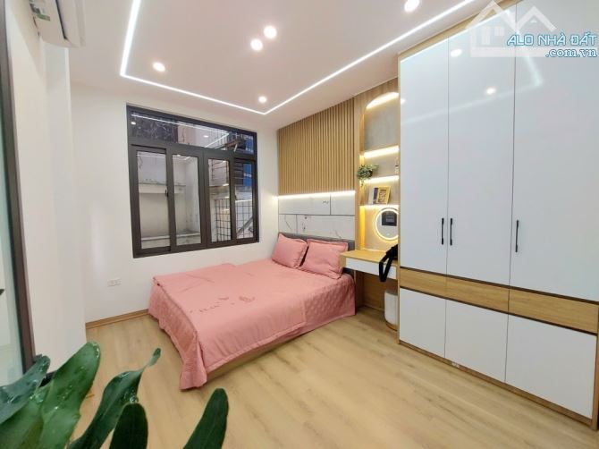Bán nhà Nguyễn Cao dân xây 26m2 - 5 tầng - lô góc - ngõ thông- vài chục mét ra ô tô - 2