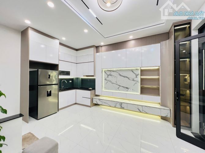 TRUNG TÂM ĐỐNG ĐA – NGÕ RỘNG – GẦN Ô TÔ – TẶNG TOÀN BỘ NỘI THẤT – 35m² MT 4,6m – Ở NGAY - 2
