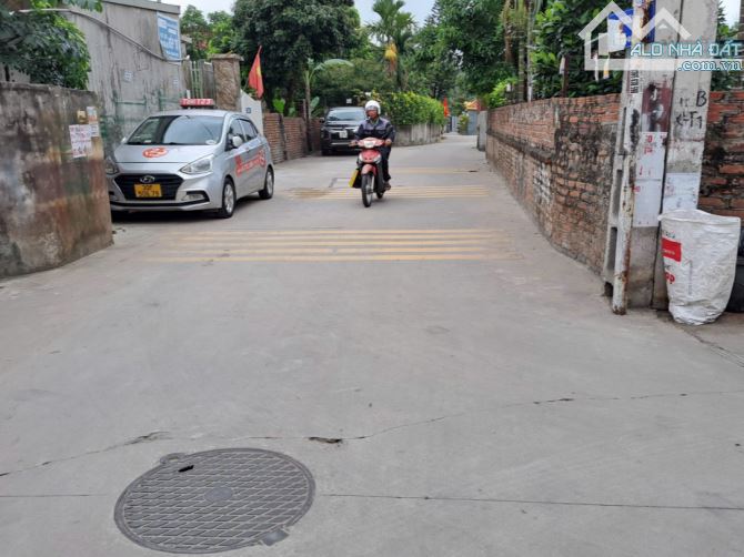 BÁN LÔ GÓC 2 THOÁNG– QUANG MINH–MÊ LINH- 60M²– MẶT TIỀN 8M – 2 Ô TÔ TRÁNH – CHỈ HƠN 3 TỶ - 2
