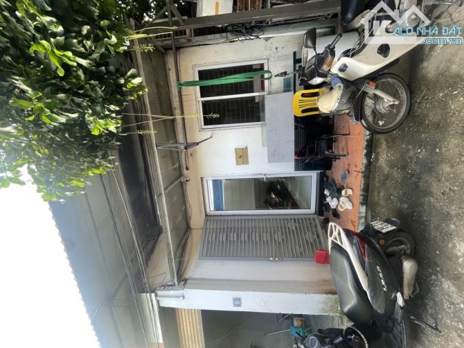 THỊNH LIỆT💥BÁN NHÀ GIÁ TỐT –  DTSD 60M - OTO ĐỖ CỬA  - SÂN ĐỂ XE RIÊNG - NGÕ TO RỘNG - 2