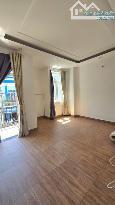 Bán Nhà 3 tầng kiệt oto Nguyễn Tất Thành – Hải Châu - DT 95m2 - Chỉ 6tỷ800 - 2