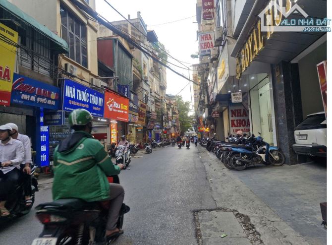 📌 Bán nhà Triều Khúc – Thanh Trì – 3 mặt ngõ thông – Lô góc – 65m² – xây CCMN - 17.9 tỷ - 2