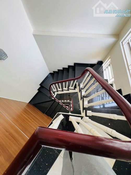 Phân lô Trần Quang Diệu Đống Đa 60m 4T Kinh doanh Ô tô cực rẻ hơn 23 tỷ - 2