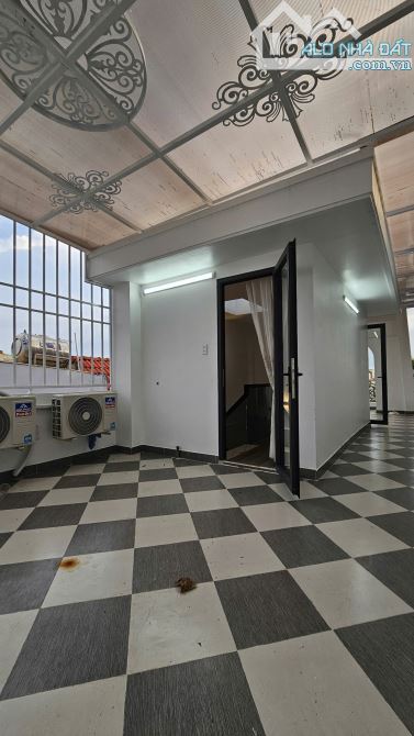 MẶT TIỀN XE HƠI NGANG 4 DÀI 12.5 4 TẤM CÓ 100 TRIỆU - 23