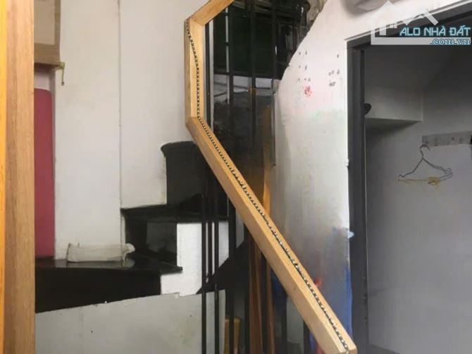 Bán Nhà Căn Góc CMT8 – Hẻm Thông – Trước nhà Có Sân Rộng – 4 tầng– Giá tốt khu vực - 8