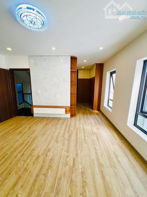 💥 CẦN BÁN NHÀ LẠC LONG QUÂN – 71M² – 5 TẦNG – MT 6M – 11.5 TỶ 💥  Lạc Long Quân | 71m² x - 3