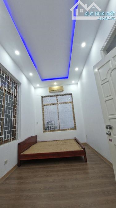 CHỊ GÁI CẦN THANH KHOẢN GẤP NHÀ MẶT PHỐ 80 M 3 TẦNG MẶT TIỀN 6,6 M CHỈ 21,8 TỶ - 3