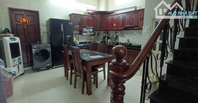🏠 Chỉ 5.8 tỷ 4 tầng 5*13m - kế bên ngã tư Nguyễn Thị Thập&Huỳnh Tấn Phát, p. Tân Thuận - 3