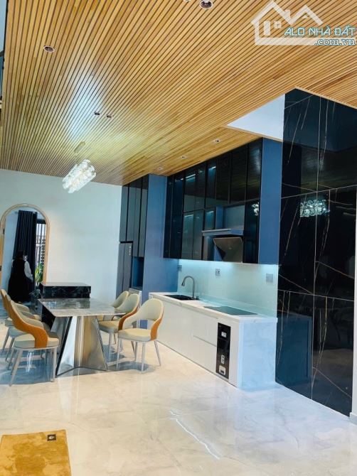 🦷 NHÀ MỚI SIÊU ĐẸP - VỊ TRÍ VIP HOÀ XUÂN - CẨM LỆ - PHÂN LÔ 100M2 - MỚI, CÔNG NĂNG ĐẦY ĐỦ - 3