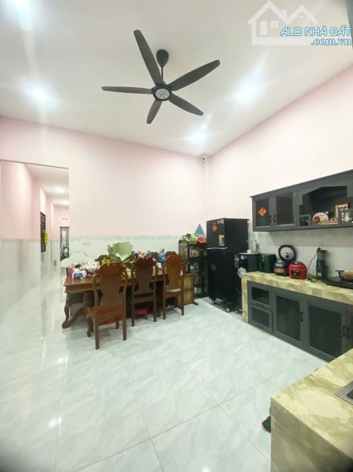 Bán nhà 5,7 x 31 cách mạng tháng 8 chỉ có 2 tỷ 600 - 3