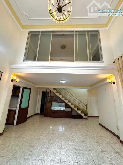 BÁN NHÀ 2 MẶT KIỆT - LÝ TỰ TRỌNG - THẠCH THANG - CHỈ 5.55 TỶ - 3