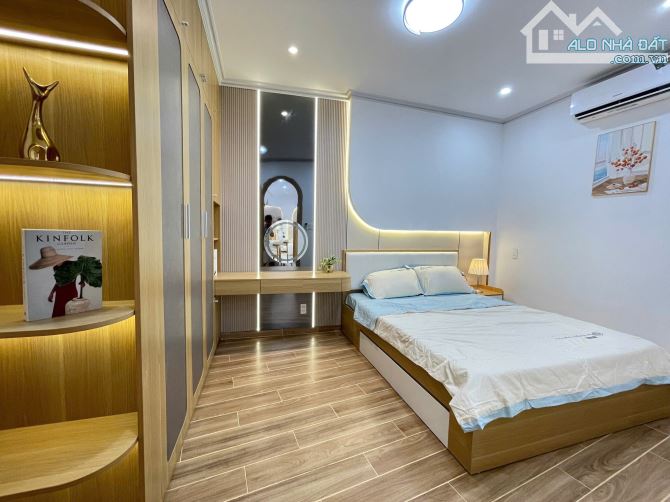 Nhà ngay trung tâm Phú Nhuận giá chỉ 7.6tỷ, DTSD 90m2 (9.8*6.04m), 2tầng đẹp sẵn ở - 3