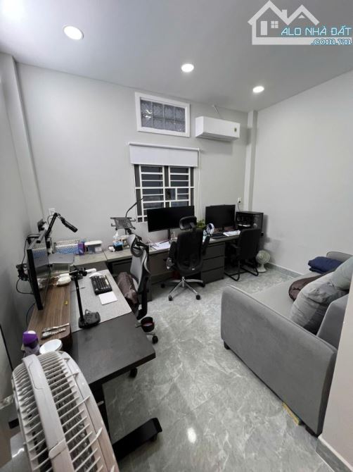 🌼 Chỉ 5.x Tỷ (x tiểu học)👉 Nhà gần Phan Văn Trị- Quang Trung -gần mặt tiền 4x14m🌼 - 3