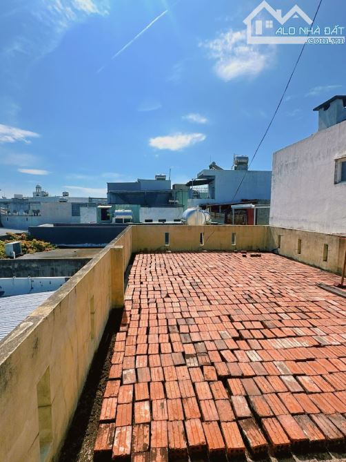 🎉🎉NHÀ 3 TẦNG CỨNG CÁP - SỔ VUÔNG A4 CÓ SÂN OTO ĐẬU TRONG NHÀ - TỔNG DIỆN TÍCH 127M2 - 3
