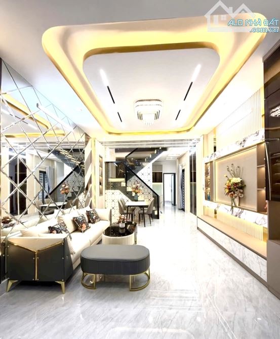 Nhà Phố 2 Tầng - 100m2 SD - Cạnh Trung Tâm Quận 7 - Nhỉnh 4 Tỷ - 3