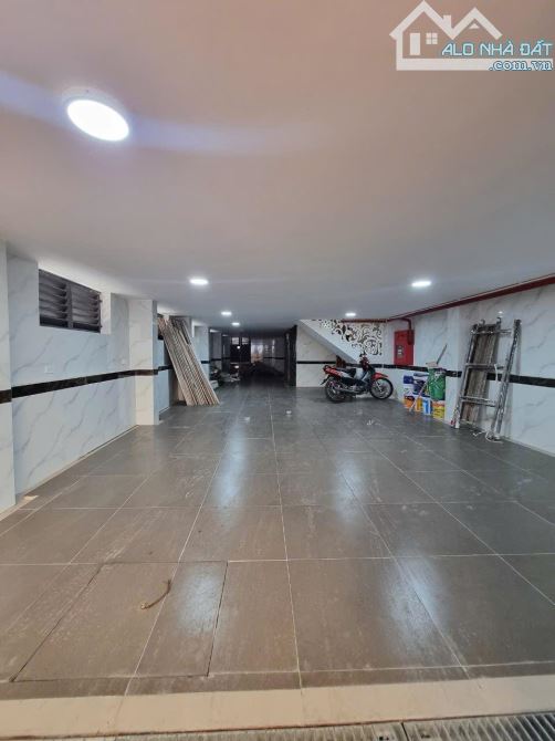 NHÀ DÒNG TIỀN 130TR/TH LÔ GÓC 3 THOÁNG 50 TỶ 135m MT 5,9m Ô TÔ TRÁNH LẠC LONG QUÂN TÂY HỒ - 3