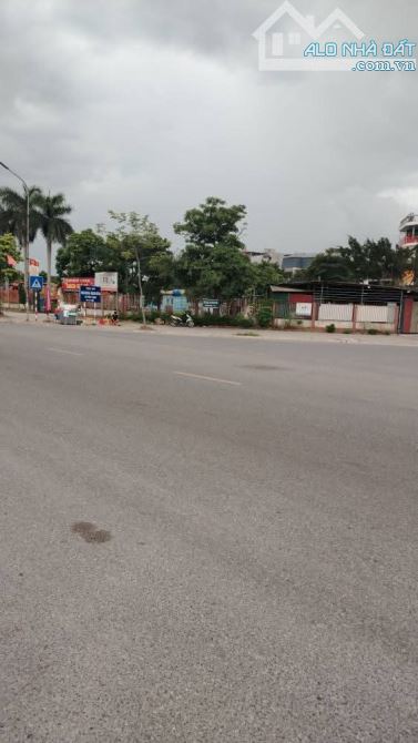 Bán 5.246m đất thổ cư 3 mặt tiền  ,đường rộng 6 làn xe. - 3