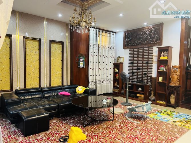 Biệt thự 455 m2 đất ngay cầu Nguyễn Tri Phương, Cẩm lệ chỉ  40 triệu/ m2 - 3