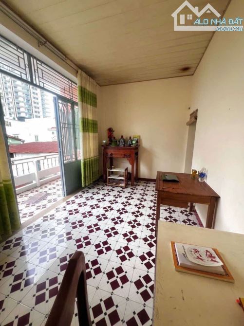 Bán nhà 2,5 tầng 2 mặt kiệt đường Lý Tự Trọng thông Nguyễn Du, tp Đà Nẵng. DT 66m2 - 3