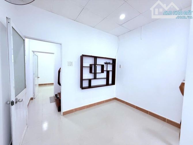 Nhà 2 tầng sàn 40m2, Vuông – Nguyễn Văn Khối QV - 3