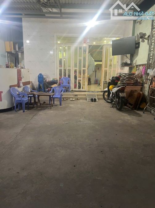 nhà 1t2l tương  lai 2 mặt tiền hẻm - gần ngã 4 thủ đức - giá 9.8 tỉ - 3