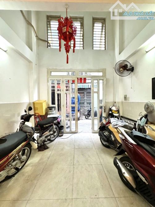 NHÀ HIẾM , TRẦN PHÚ QUẬN 5, CẠNH KHU ĐẠI THẾ GIỚI, GIÁ 7,9 TỶ - 3
