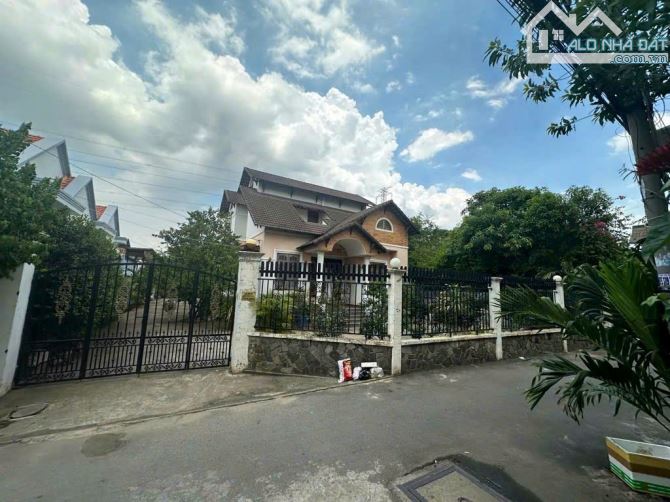BIỆT THỰ PHƯỚC BÌNH – DT 939M² (NGANG 17M) - FULL THỔ CƯ – GIÁ 83 TỶ - 3