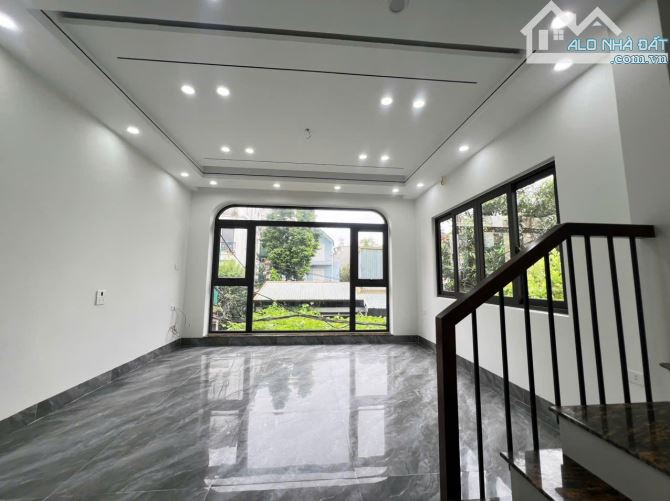 🏡 BÁN NHÀ BÁT KHỐI - LONG BIÊN - DT 30m - GIÁ 6,25 TỶ - 6 TẦNG - 3
