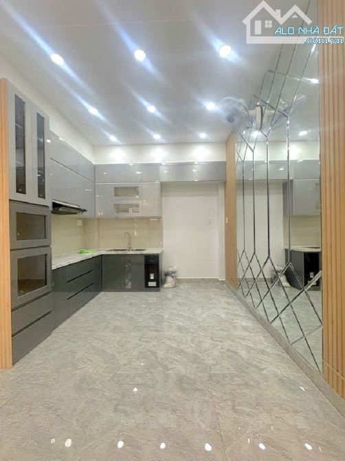 BÁN NHÀ MẶT TIỀN KHU VIP ĐƯỜNG SỐ TÂN VĨNH, QUẬN 4, 4 TẦNG, 4PN, 5WC, 11.8 TỶ - 3